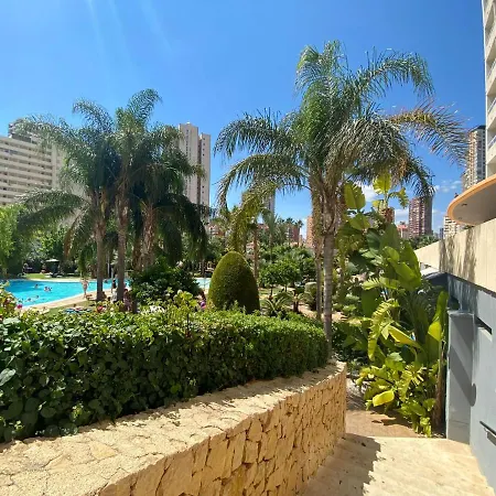Gemelos 22-1-5 Appartement *